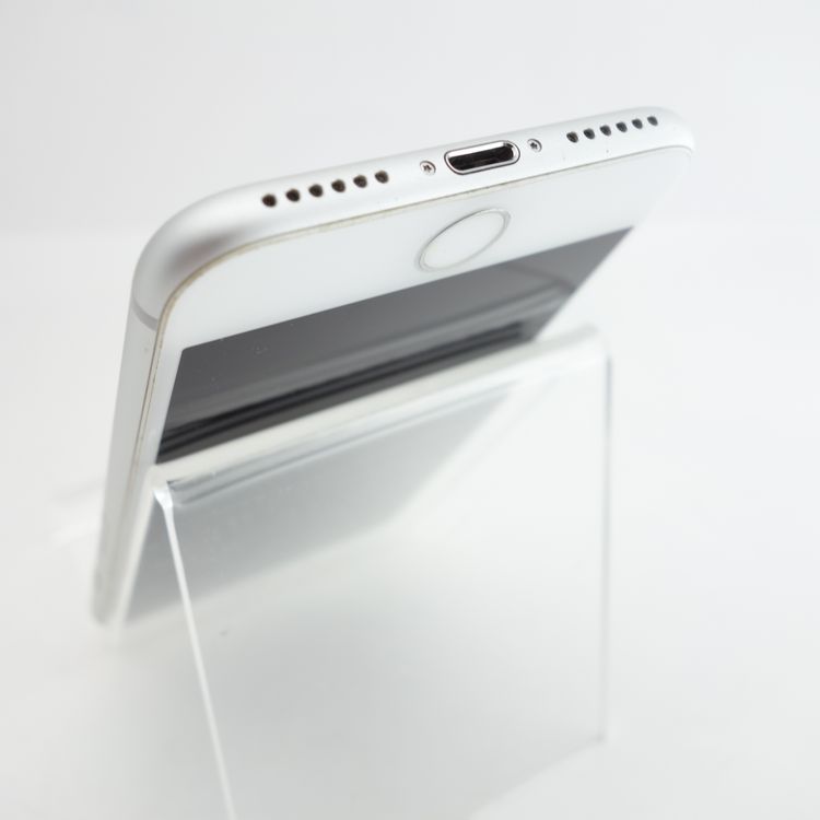 ��SIM�ե꡼��iPhone8 64GB ����С� ����100�� �������¡�