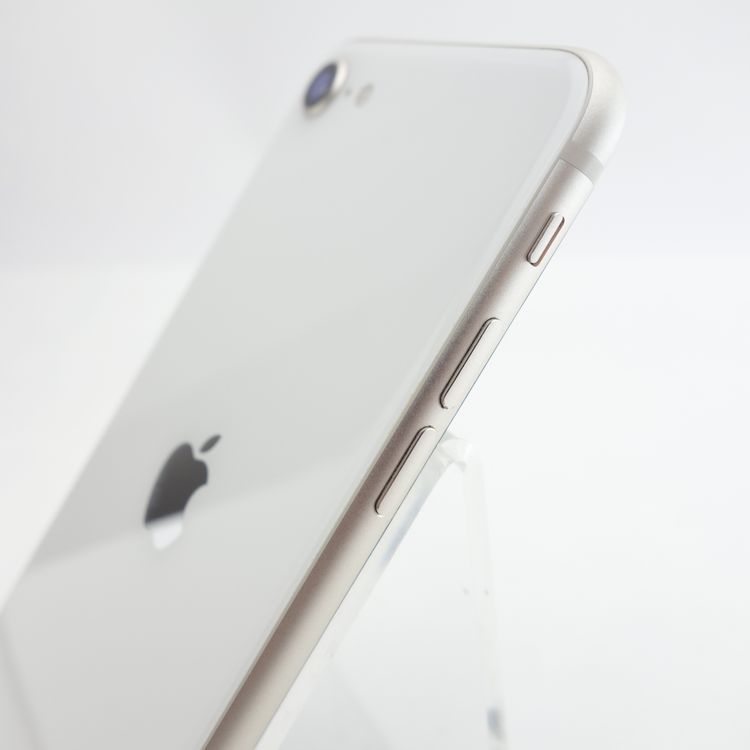 ��SIM�ե꡼��iPhoneSE3 64GB �������饤�� ����89�� �������¡�