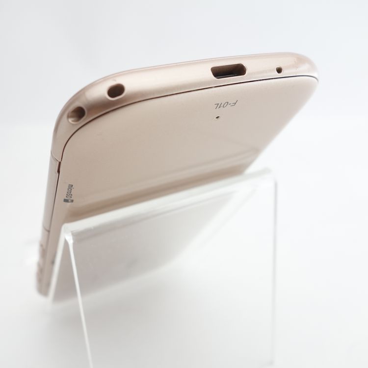 ��SIM�ե꡼�ۤ餯�餯���ޡ��ȥե��� me F-01L ������� �������¡�