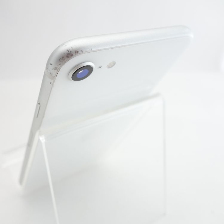 ��SIM�ե꡼��iPhoneSE2 64GB �ۥ磻�� ����100�� �������¡�