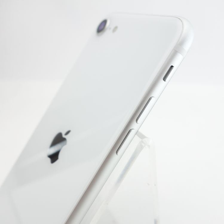 ��SIM�ե꡼��iPhoneSE2 64GB �ۥ磻�� ����82�� �������¡�