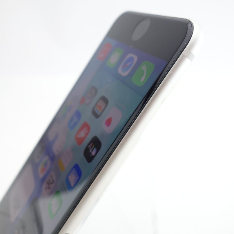 ��SIM�ե꡼��iPhoneSE3 64GB �������饤�� ����84�� �������¡�