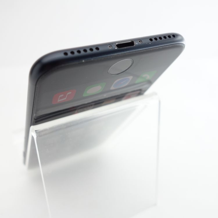 ��SIM�ե꡼��iPhoneSE3 64GB �ߥåɥʥ��� ����84�� ���������ݾ�