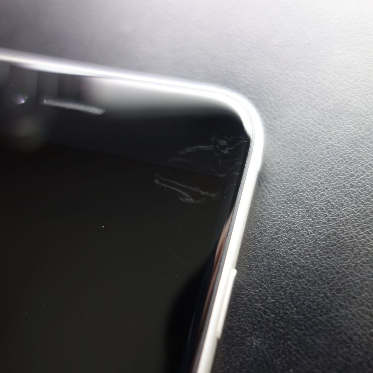 ��SIM�ե꡼��iPhoneSE3 64GB �������饤�� ����99�� �������¡�