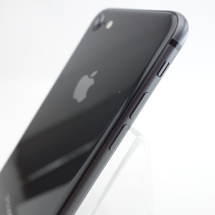 ��SIM�ե꡼��iPhone8 64GB ���ڡ������쥤 ����100�� �������¡�