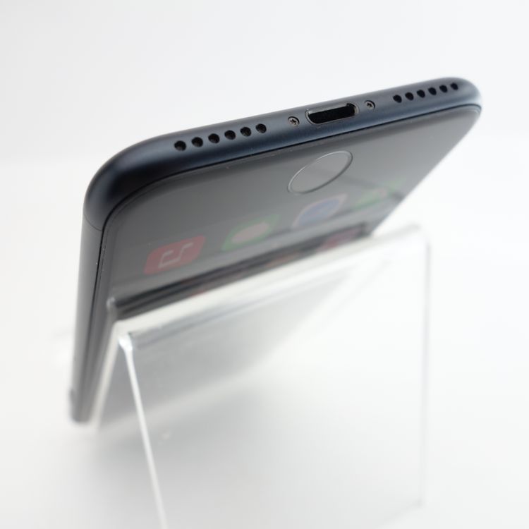 ��SIM�ե꡼��iPhoneSE3 64GB �ߥåɥʥ��� ����96�� �������¡�