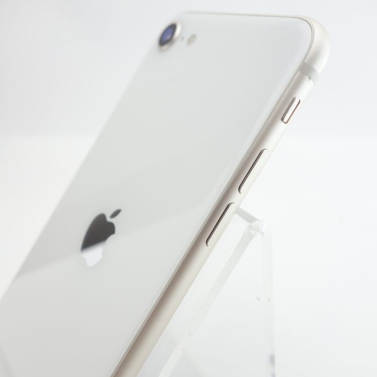 ��SIM�ե꡼��iPhoneSE3 64GB �������饤�� ����100�� �������¡�