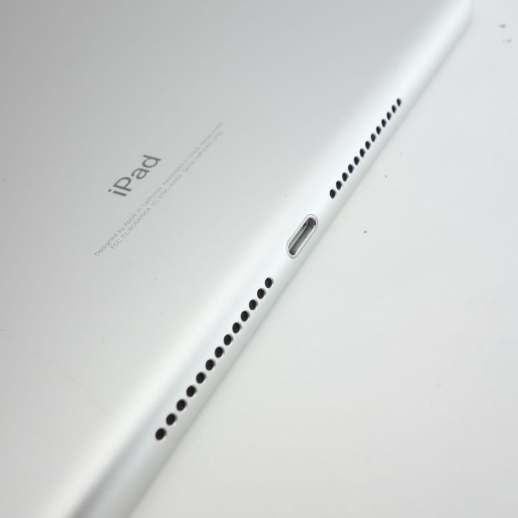��9.7�������iPad ��6���� 32GB ����С� ����100% SIM�ե꡼