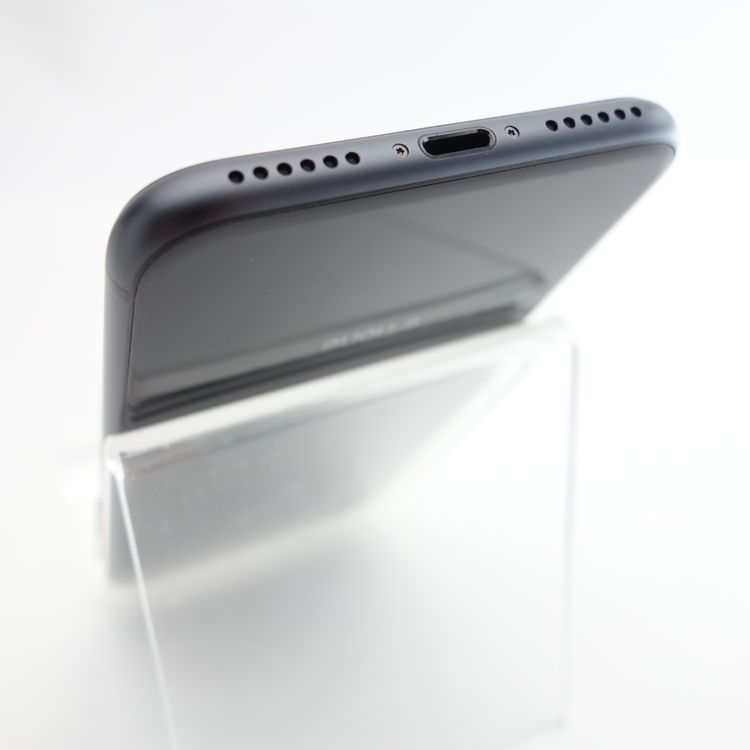 ��SIM�ե꡼��iPhone8 64GB ���ڡ������쥤 ����100�� �������¡�