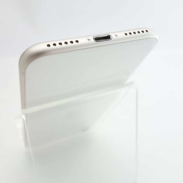 ��SIM�ե꡼��iPhoneSE3 64GB �������饤�� ����88�� �������¡�
