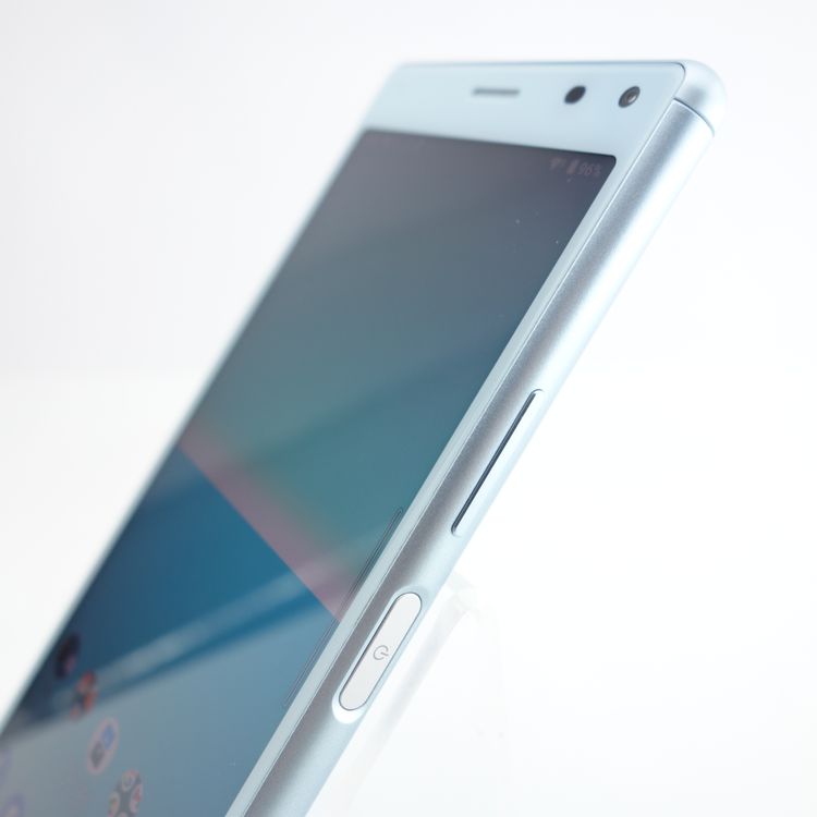 ��SIM�ե꡼��Xperia 8 SOV42 64GB �֥롼 �������¡� au��