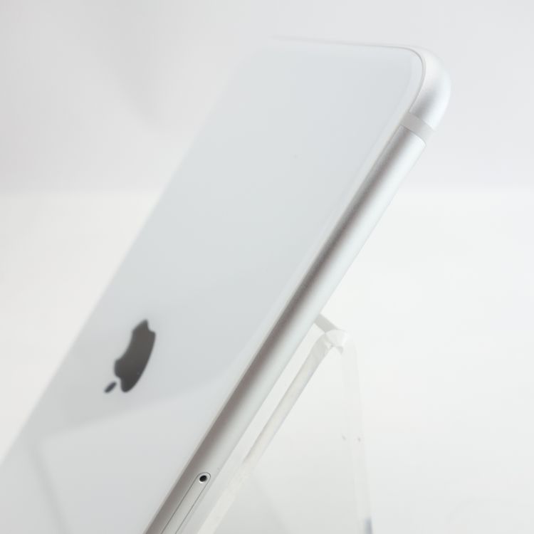 ��SIM�ե꡼��iPhoneSE2 128GB �ۥ磻�� ����100�� �������¡�