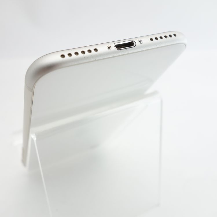 ��SIM�ե꡼��iPhoneSE3 64GB �������饤�� ����87�� �������¡�