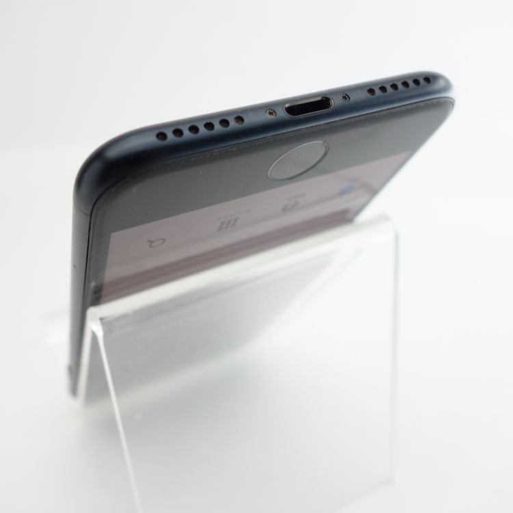 ��SIM�ե꡼��iPhoneSE3 64GB �ߥåɥʥ��� ����88�� �������¡�