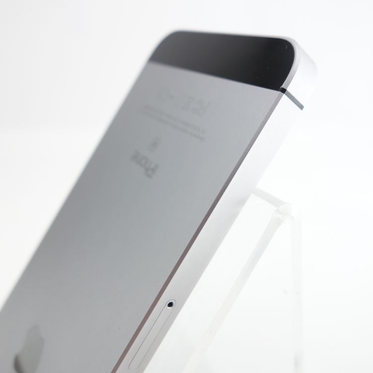 ��SIM�ե꡼��iPhoneSE 16GB ���ڡ������쥤 ����100�� �������¡�