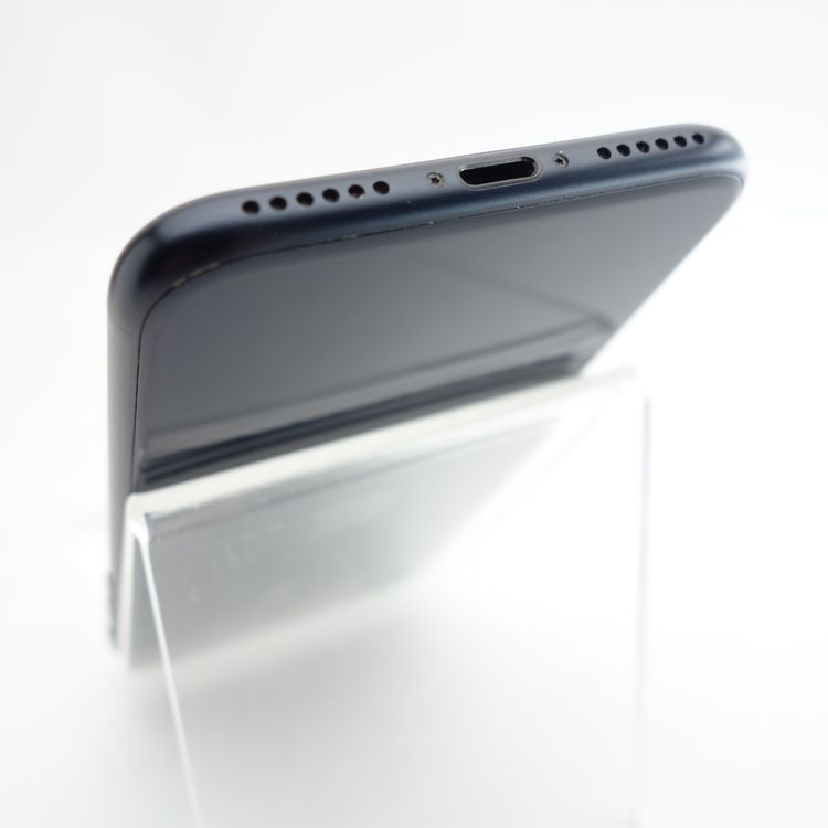 ��SIM�ե꡼��iPhoneSE3 64GB �ߥåɥʥ��� ����97�� �������¡�