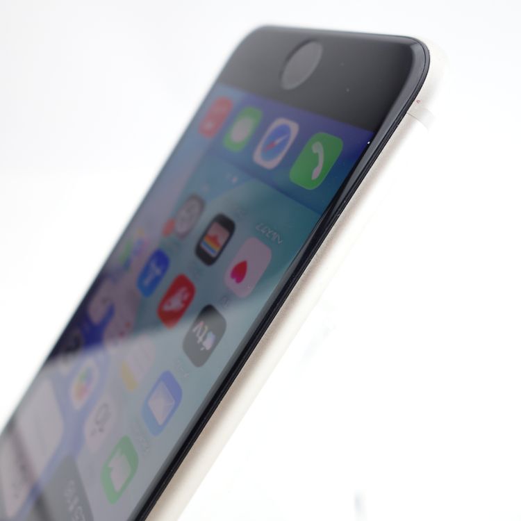 ��SIM�ե꡼��iPhoneSE3 64GB �������饤�� ����98�� �������¡�