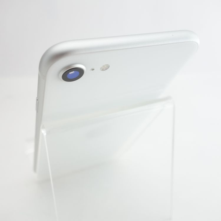 ��SIM�ե꡼��iPhoneSE2 128GB �ۥ磻�� ����100�� �������¡�