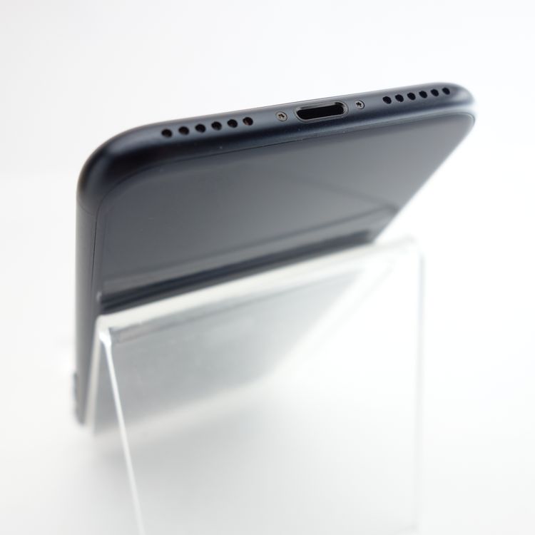 ��SIM�ե꡼��iPhoneSE3 128GB �ߥåɥʥ��� ����90�� �������¡�