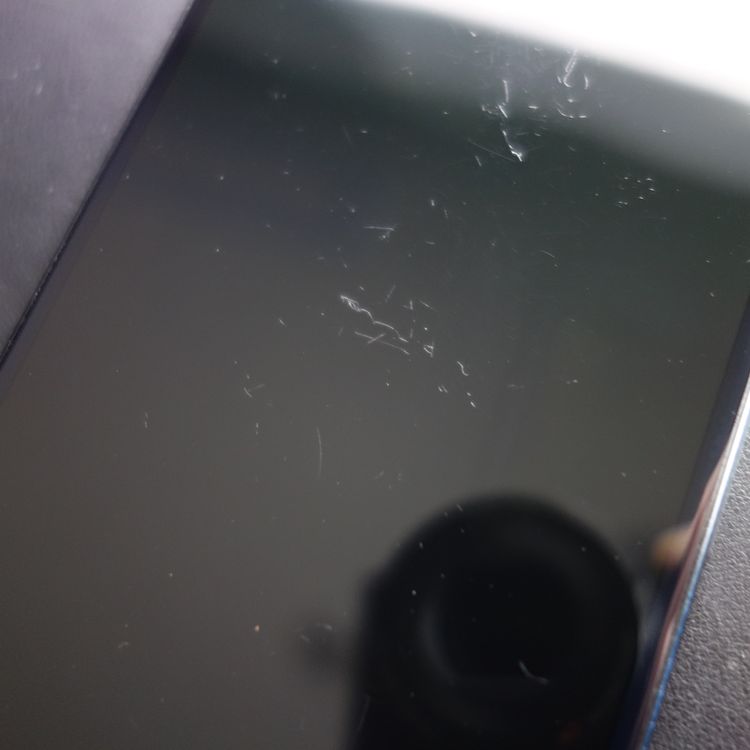 ��SIM�ե꡼��iPhone15 128GB �֥�å� ����84% Apple���ȥ���