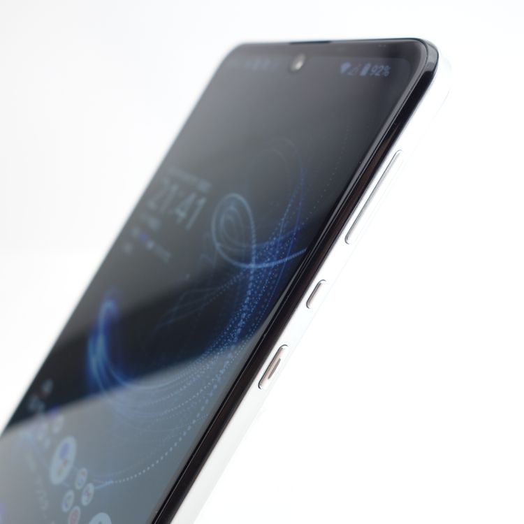 ��SIM�ե꡼��AQUOS zero5G basic DX SHG02 �ۥ磻�� �������¡�