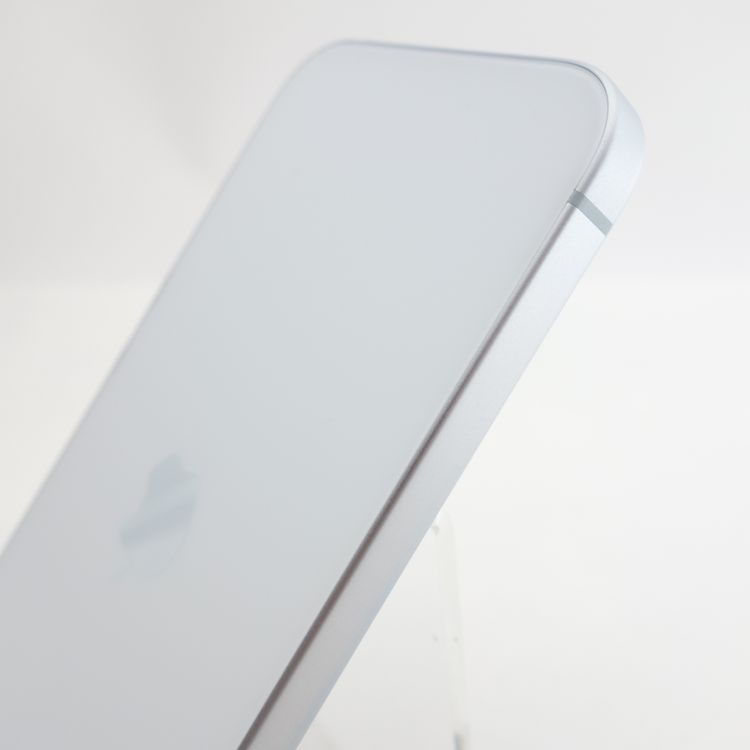��SIM�ե꡼��iPhone15 128GB �֥롼 ����82% �������¡�