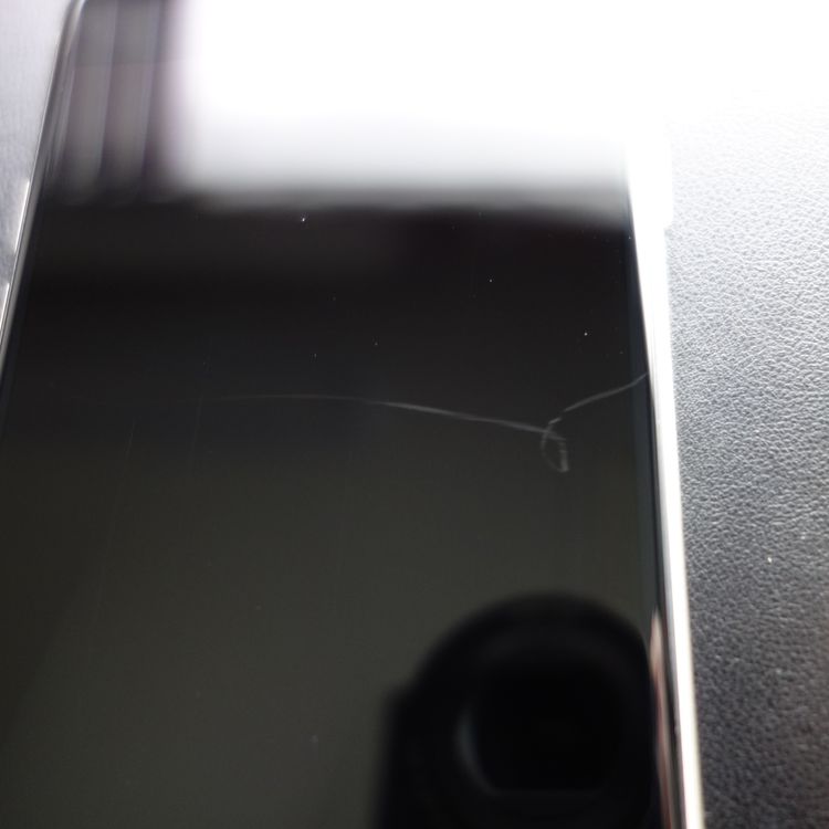 ��SIM�ե꡼��iPhoneSE3 64GB �������饤�� ����93�� �������¡�
