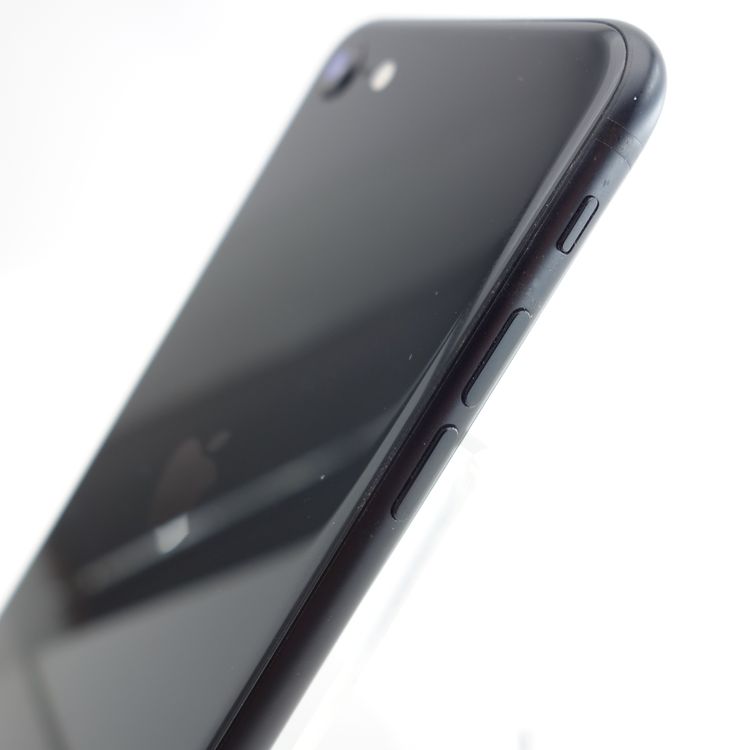��SIM�ե꡼��iPhoneSE2 64GB �֥�å� ����92�� �������¡�