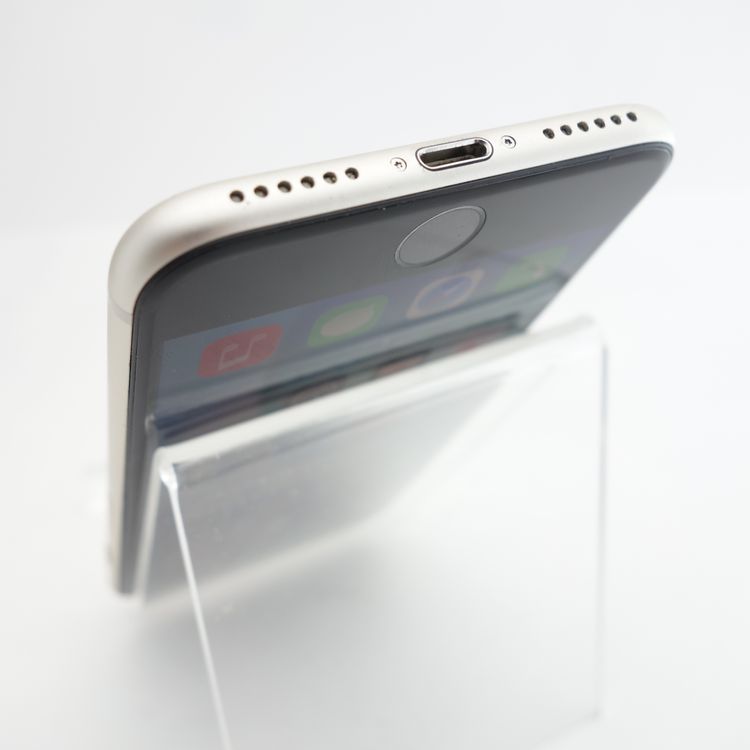 ��SIM�ե꡼��iPhoneSE3 64GB �������饤�� ����90�� �������¡�