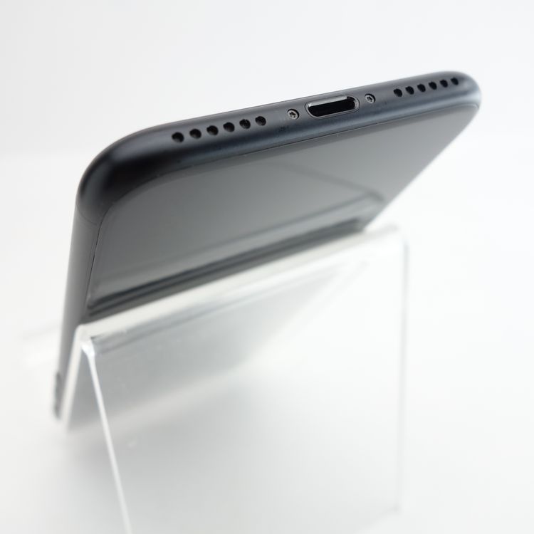 ��SIM�ե꡼��iPhoneSE2 64GB �֥�å� ����100�� �������¡�