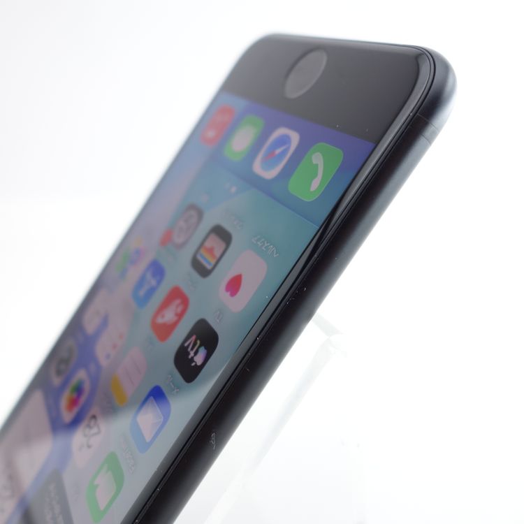 ��SIM�ե꡼��iPhoneSE2 64GB �֥�å� ����100�� �������¡�