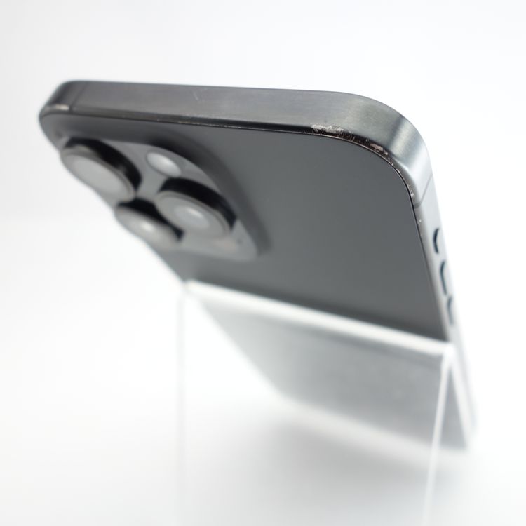 ��SIM�ե꡼��iPhone15 Pro Max 256GB �֥�å������˥��� ����89��