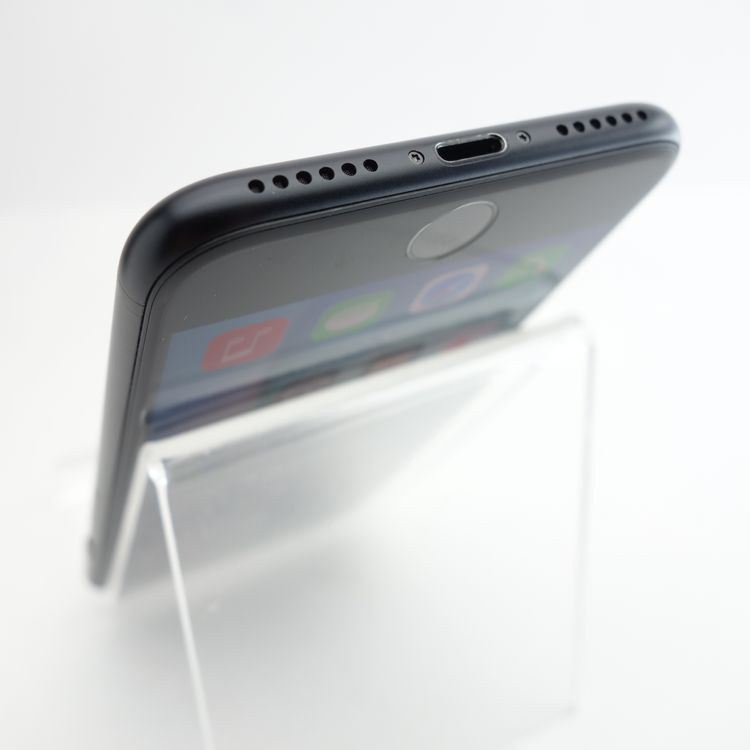 ��SIM�ե꡼��iPhoneSE2 64GB �֥�å� ����85�� �������¡�