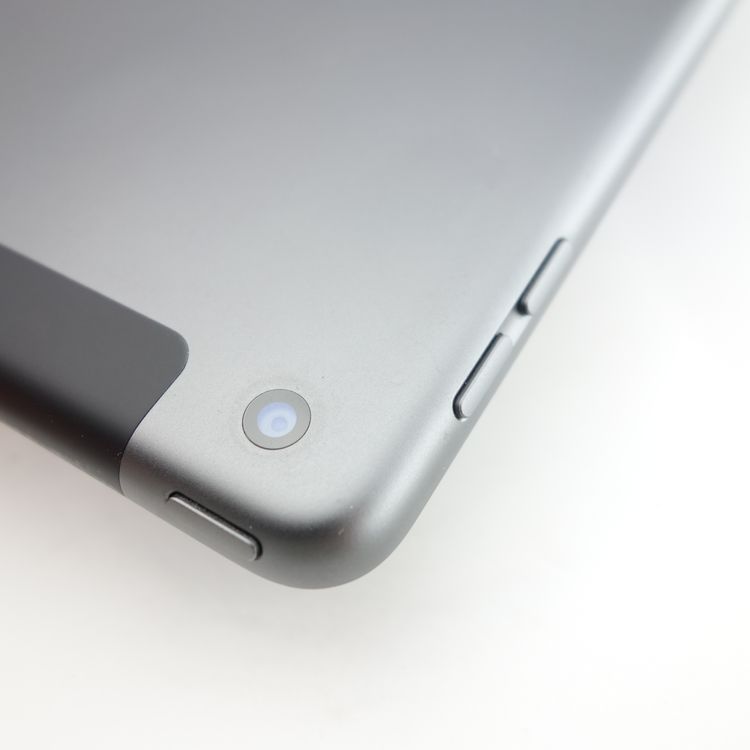 ��10.2�������iPad ��8���� 32GB ���ڡ������쥤 ����100�� �������¡�