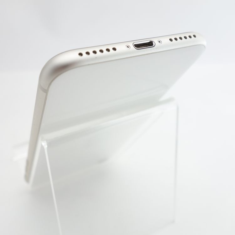 ��SIM�ե꡼��iPhoneSE3 64GB �������饤�� ����87�� �������¡�