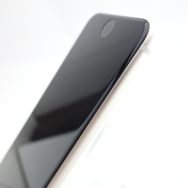 ��SIM�ե꡼��iPhoneSE3 64GB �������饤�� ����85�� �������¡�