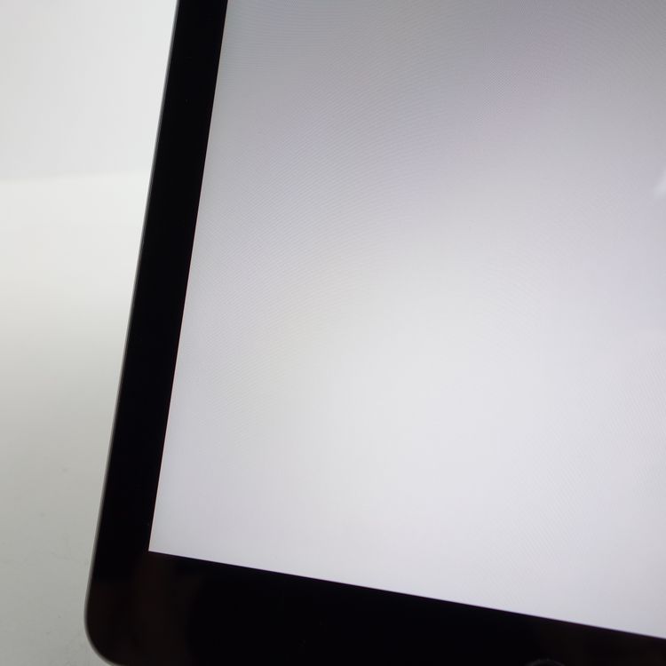 ��9.7�������iPad ��5���� 32GB ���ڡ������쥤 ����99% SIM�ե꡼