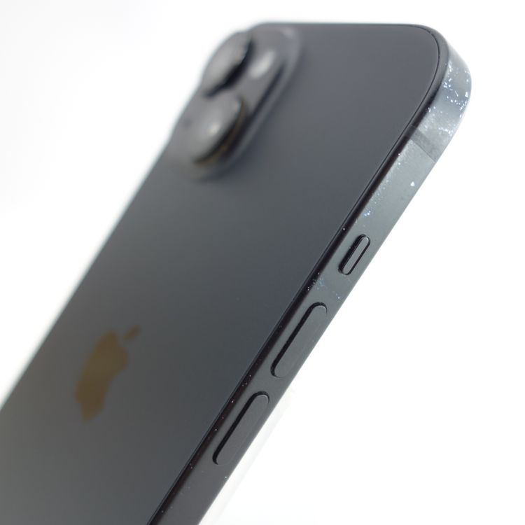 ��SIM�ե꡼��iPhone15 128GB �֥�å� ����84% Apple���ȥ���