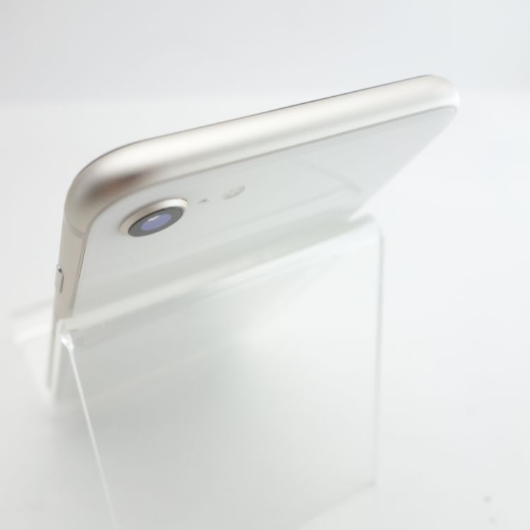 ��SIM�ե꡼��iPhoneSE3 64GB �������饤�� ����83�� �������¡�