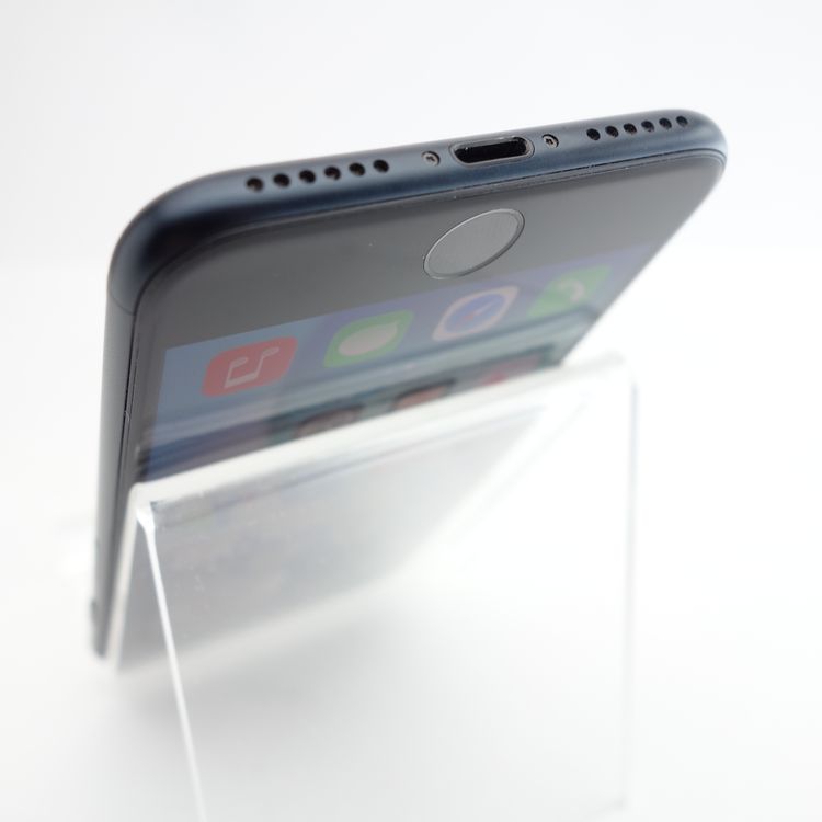 ��SIM�ե꡼��iPhoneSE3 64GB �ߥåɥʥ��� ����96�� �������¡�