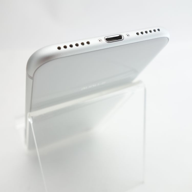 ��SIM�ե꡼��iPhone8 64GB ����С� ����100�� �������¡�
