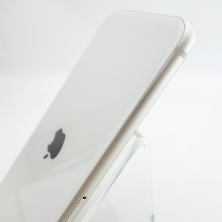 ��SIM�ե꡼��iPhoneSE3 64GB �������饤�� ����99�� �������¡�