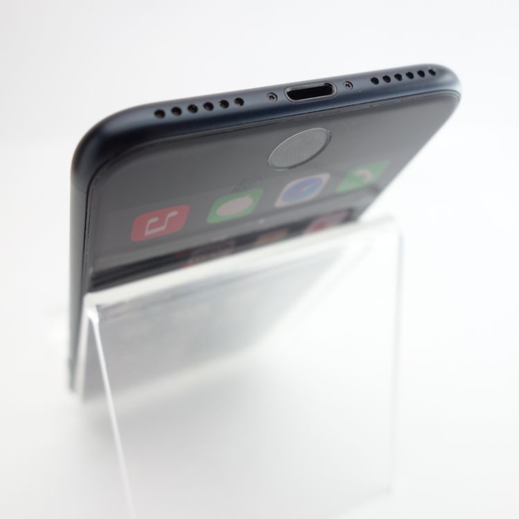 ��SIM�ե꡼��iPhoneSE3 64GB �ߥåɥʥ��� ����89�� �������¡�