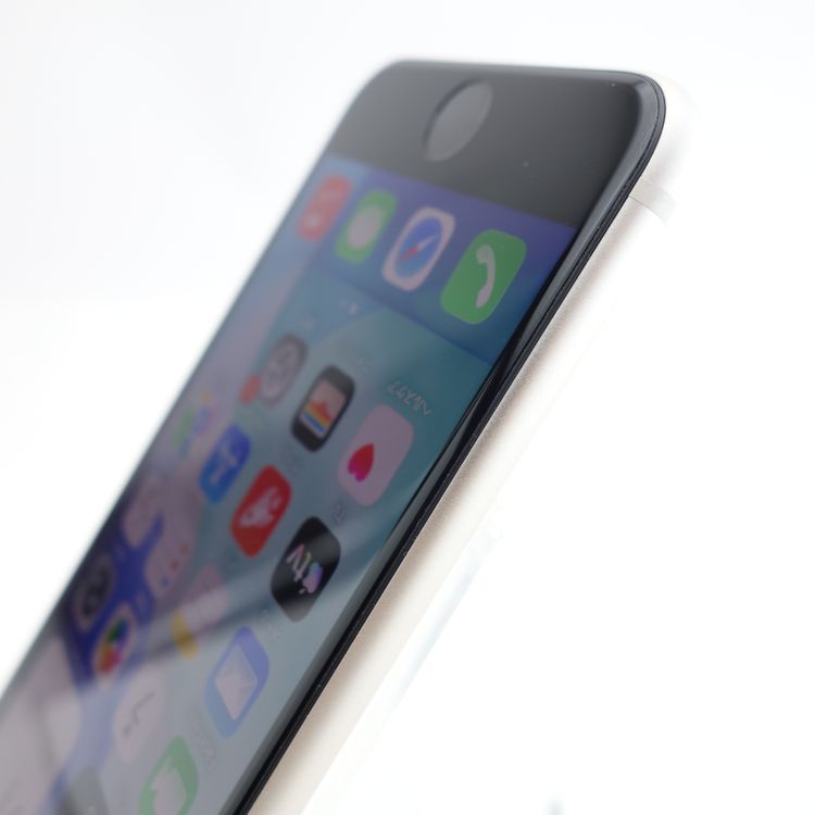 ��SIM�ե꡼��iPhoneSE3 64GB �������饤�� ����87�� �������¡�