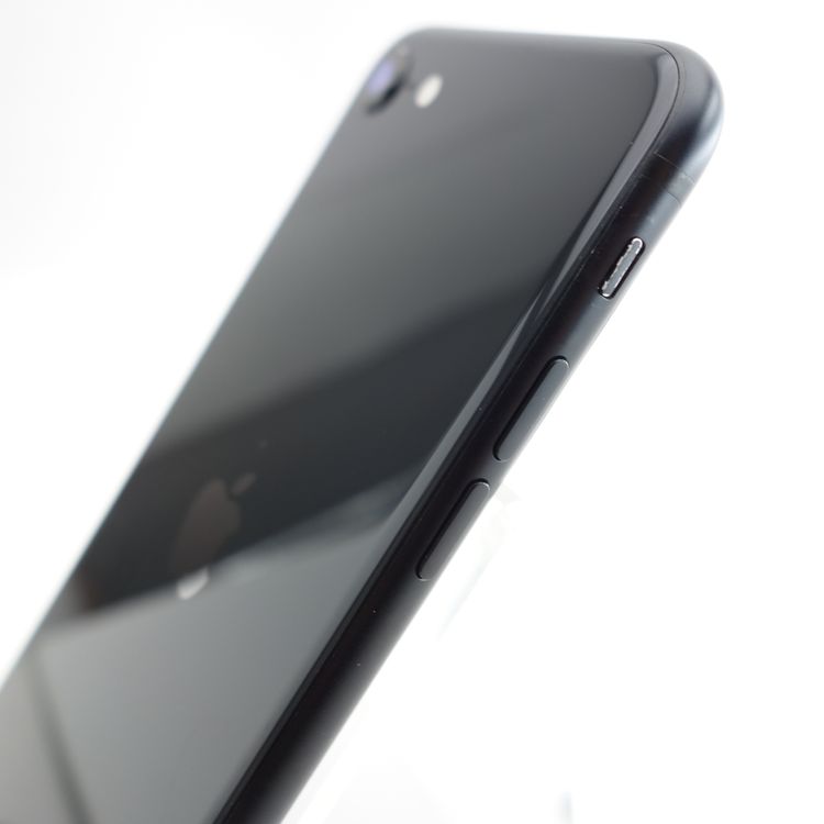 ��SIM�ե꡼��iPhoneSE2 64GB �֥�å� ����85�� �������¡�