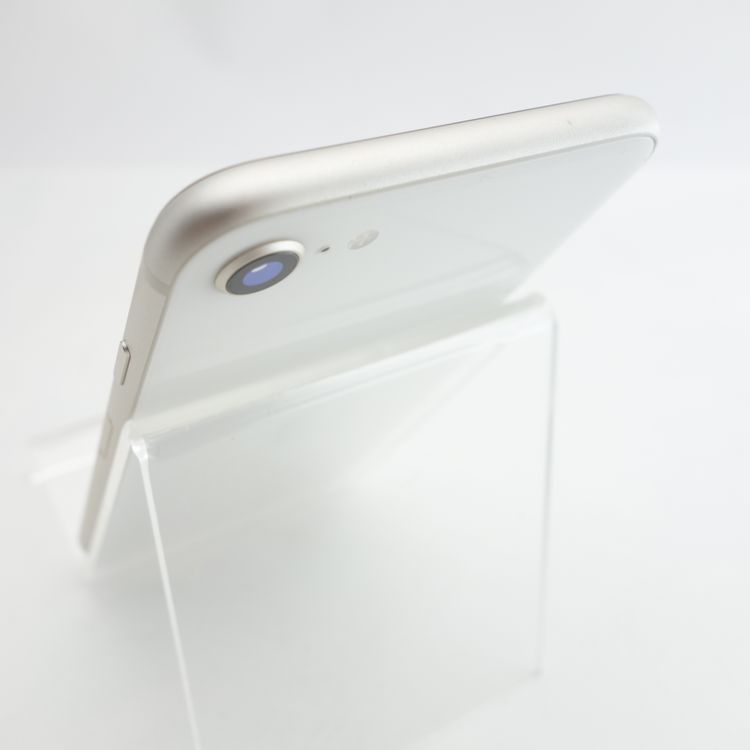 ��SIM�ե꡼��iPhoneSE3 64GB �������饤�� ����88�� �������¡�