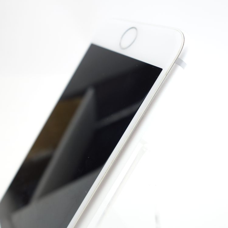 ��SIM�ե꡼��iPhone8 64GB ����С� ����100�� �������¡�