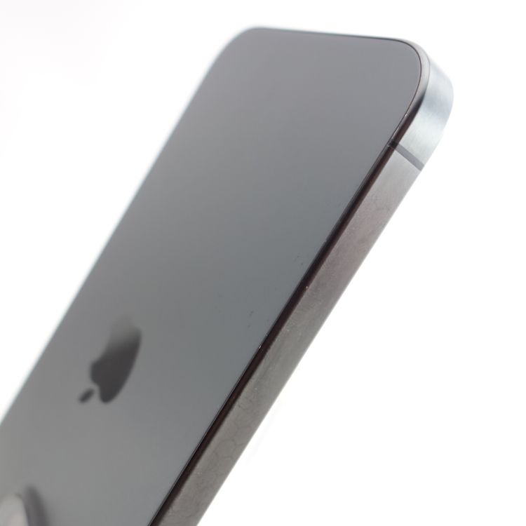 ��SIM�ե꡼��iPhone15 Pro 256GB �֥�å������˥��� ����85��