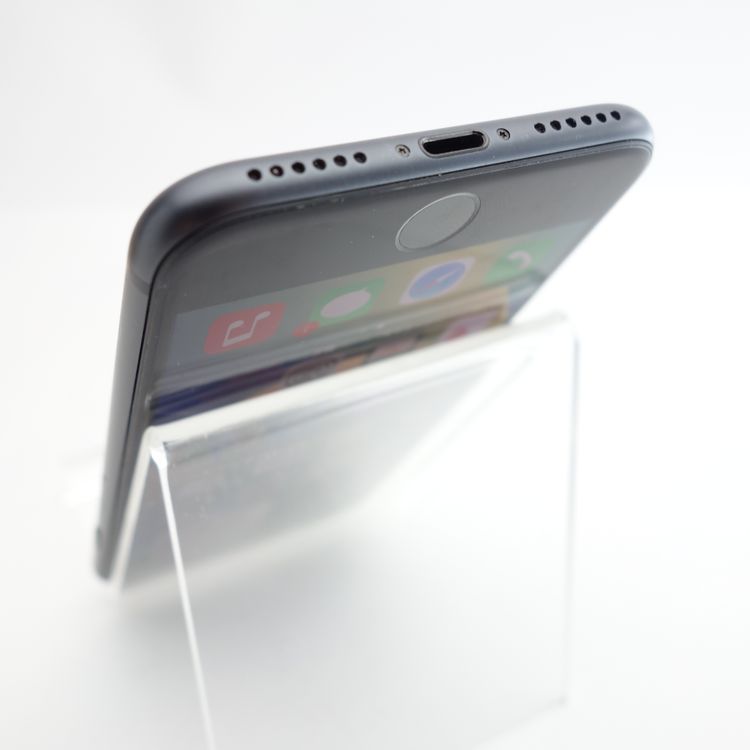 ��SIM�ե꡼��iPhone8 64GB ���ڡ������쥤 ����100�� �������¡�