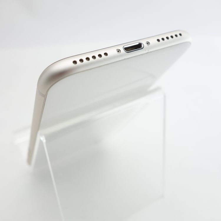 ��SIM�ե꡼��iPhoneSE3 64GB �������饤�� ����85�� �������¡�